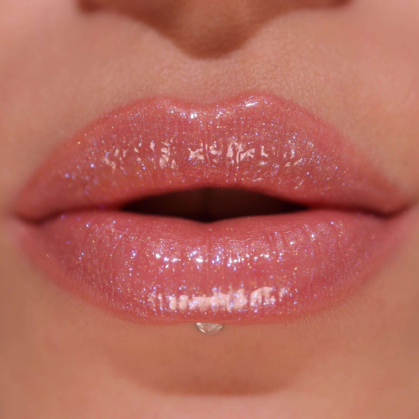 Revolution Shimmer Bomb