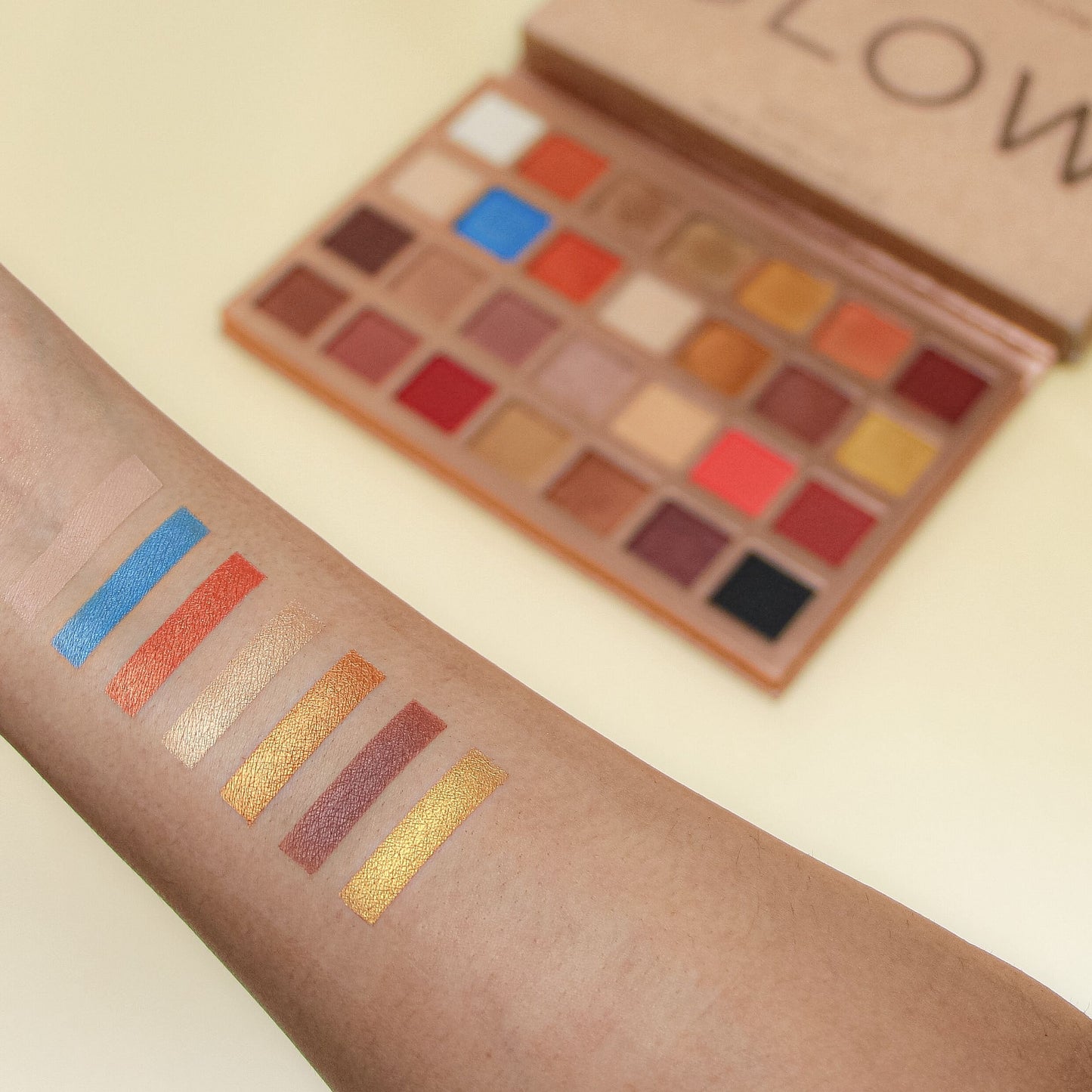 Makeup Revolution Glow